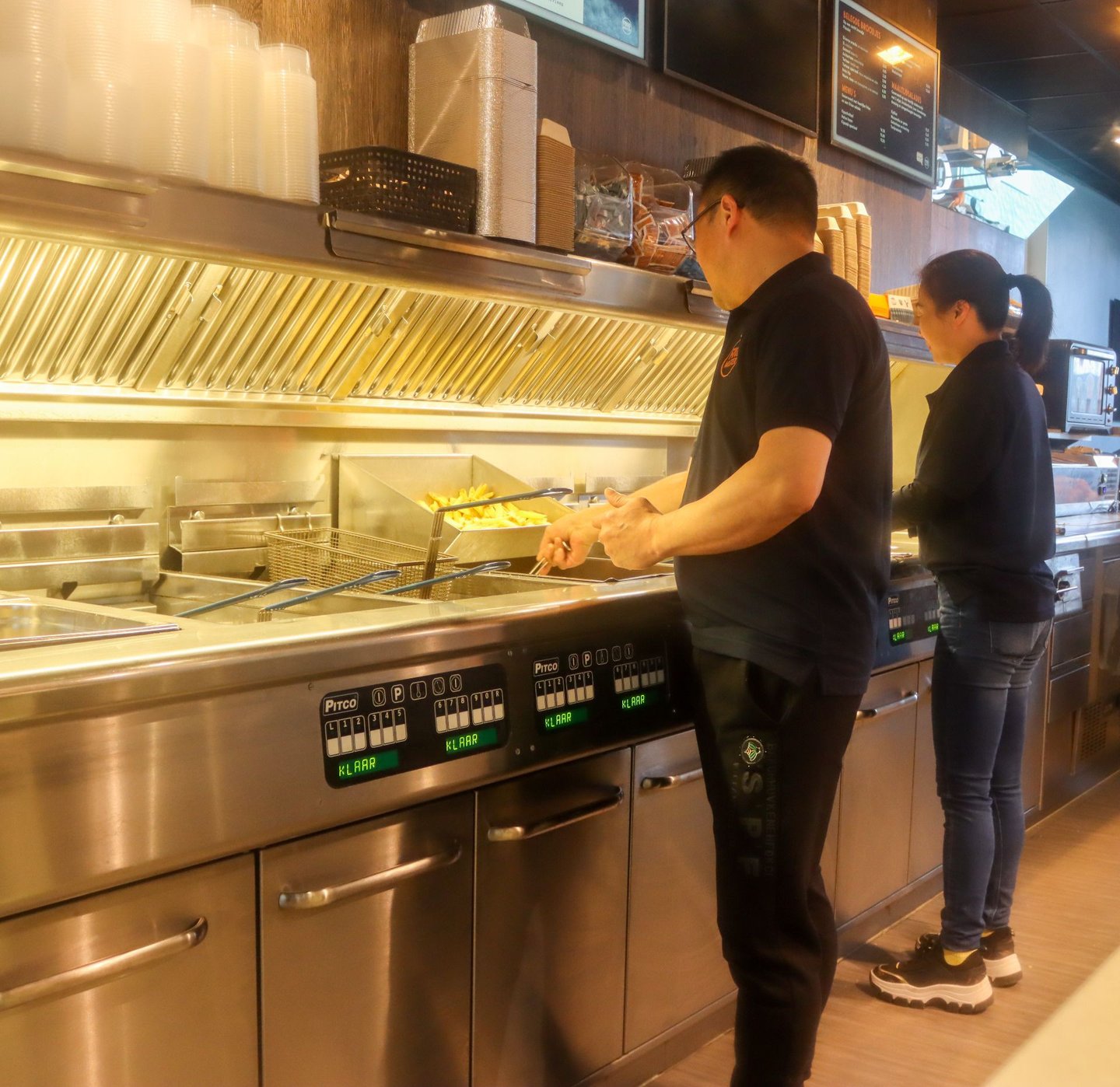 Kom lekker snacken bij Foodmaster Malmo in schiedam